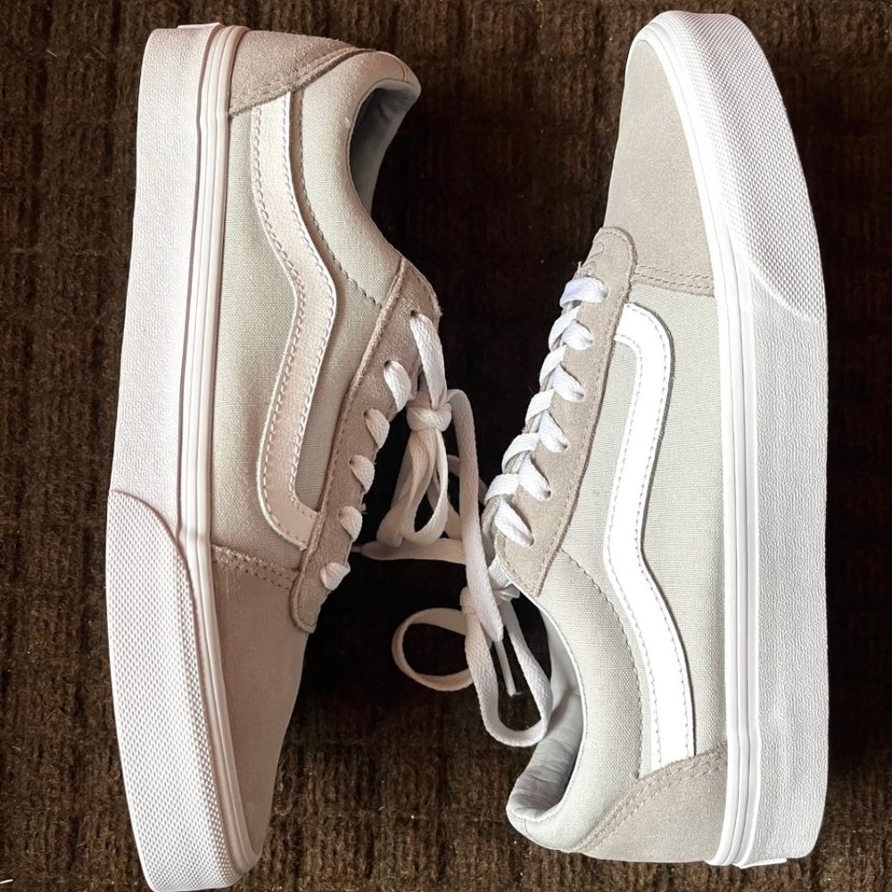 Women's Ward Canvas/Suede Vans Light Gray Size 9